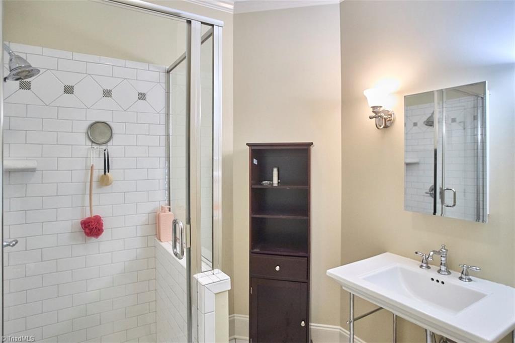 3560 Kirklees Road Winston-Salem, NC 27104 - Photo 27 of 50