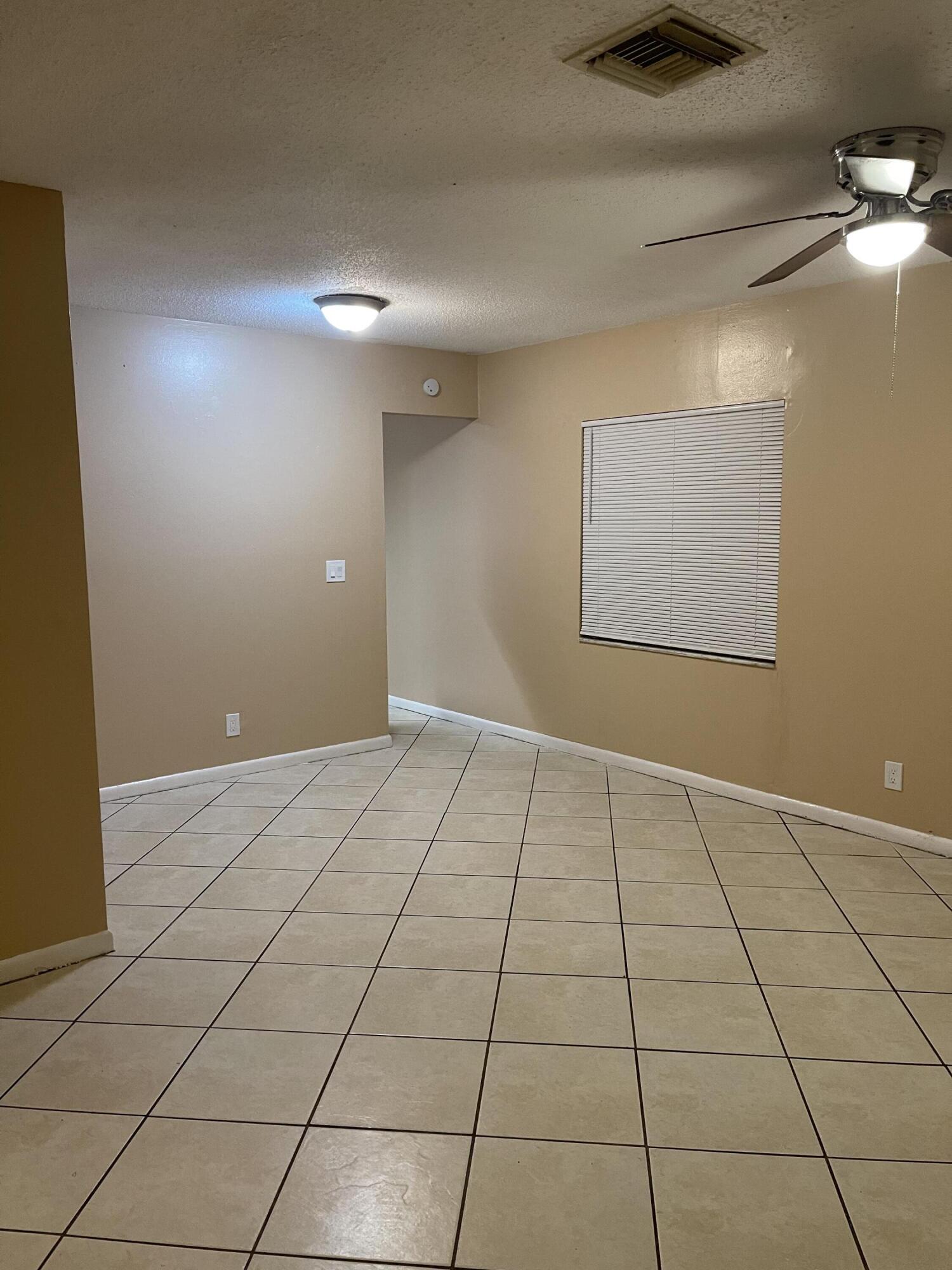940 West 36th Street, Unit 1 Riviera Beach, FL 33404 - Photo 2 of 9 IMG_9206