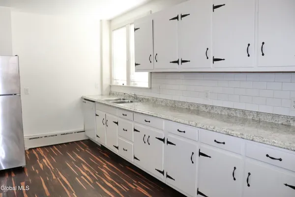 $1,500 | 628 North Pearl Street, Albany, NY 12204