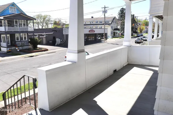$1,500 | 628 North Pearl Street, Albany, NY 12204