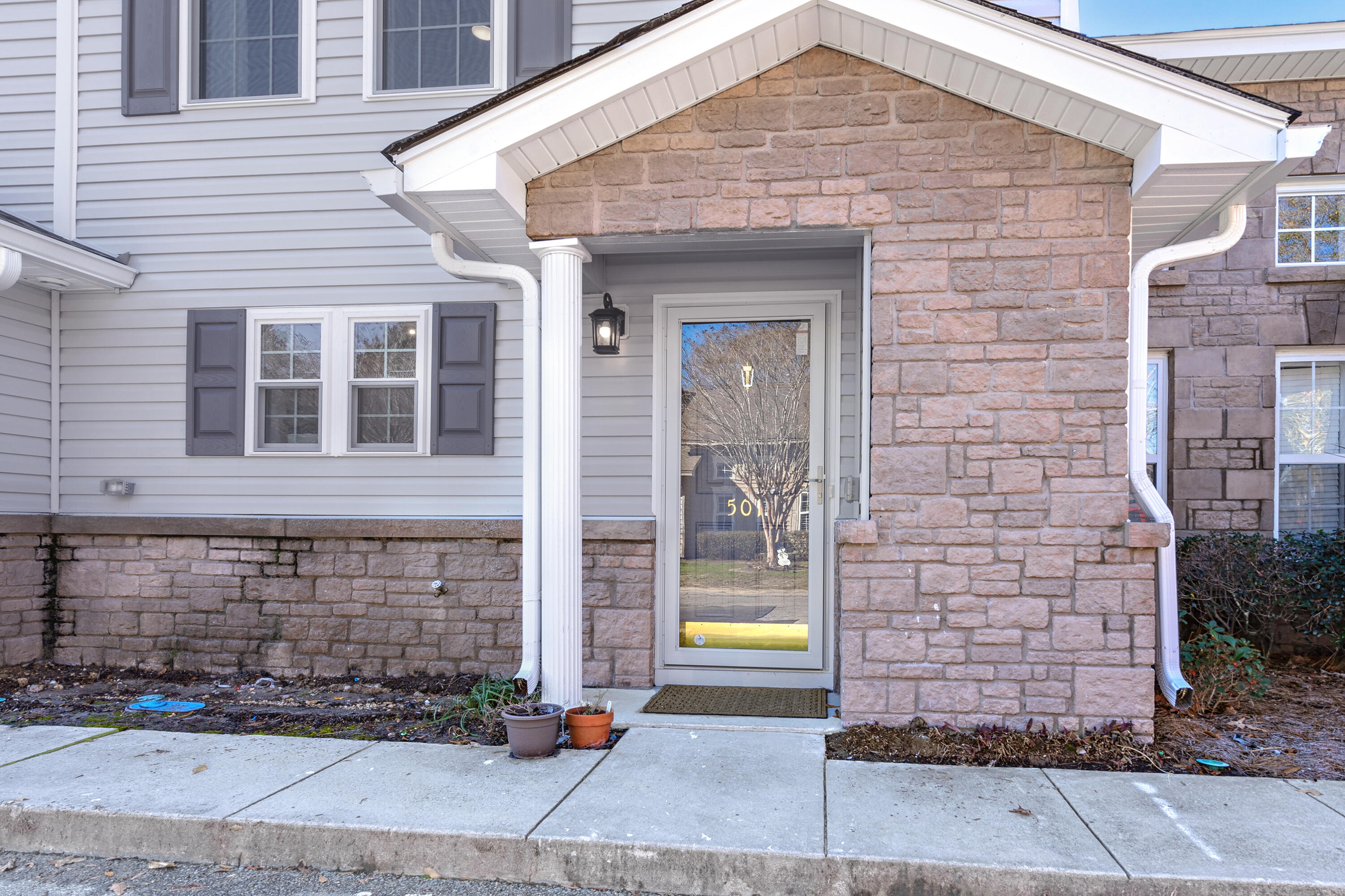 501 Sunny Side Way Summerville, SC 29485 - Photo 2 of 25 3