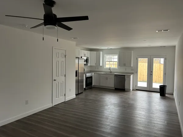 $905,500 | 112 Martin Street, McMinnville, TN 37110