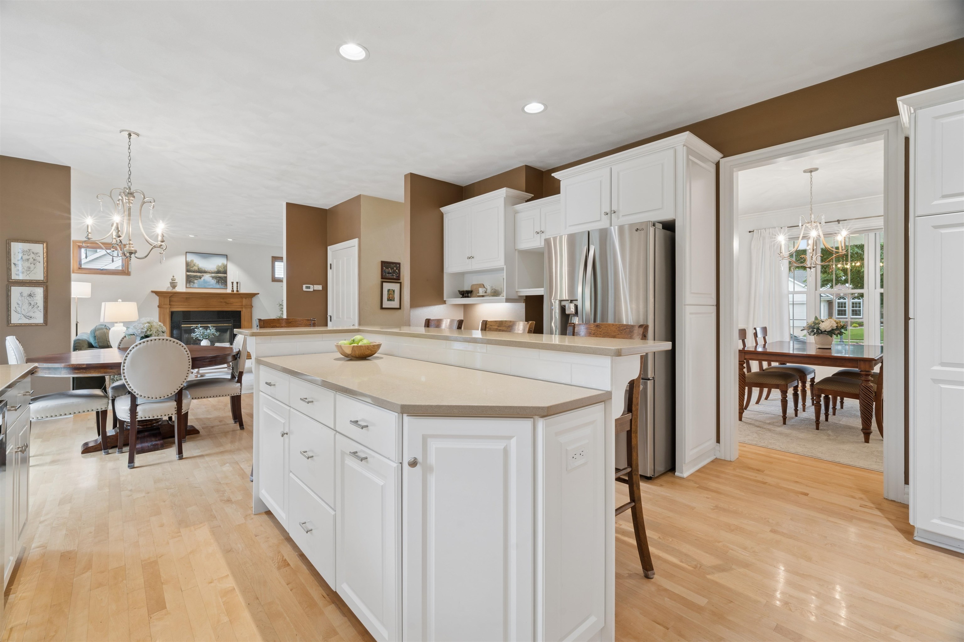 208 East Apple Creek Road Appleton, WI 54913 - Photo 11 of 44