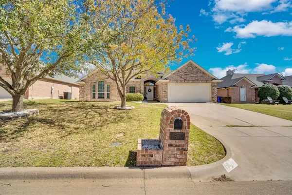 $399,999 | 1612 Stratford Drive, Mansfield, TX 76063
