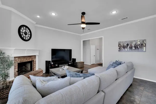 $399,999 | 1612 Stratford Drive, Mansfield, TX 76063