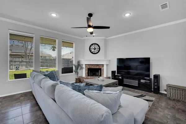 $399,999 | 1612 Stratford Drive, Mansfield, TX 76063