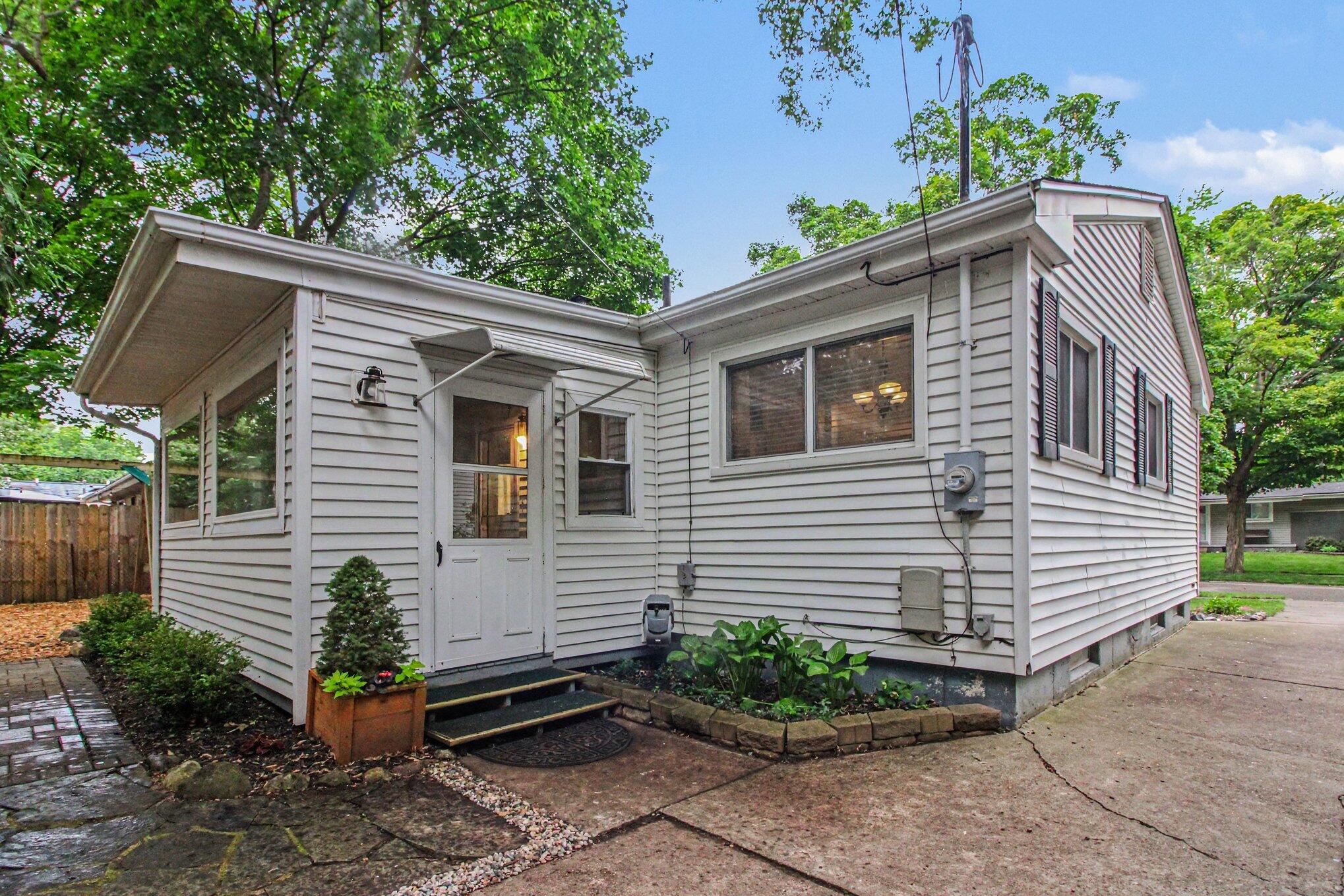 2727 Hampshire Road Ann Arbor, MI 48104 - Photo 28 of 46 28 - 2727 Hampshire