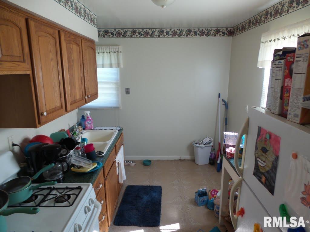 4604 North Sheridan Road Peoria, IL 61614 - Photo 15 of 39 Gallery Image 15