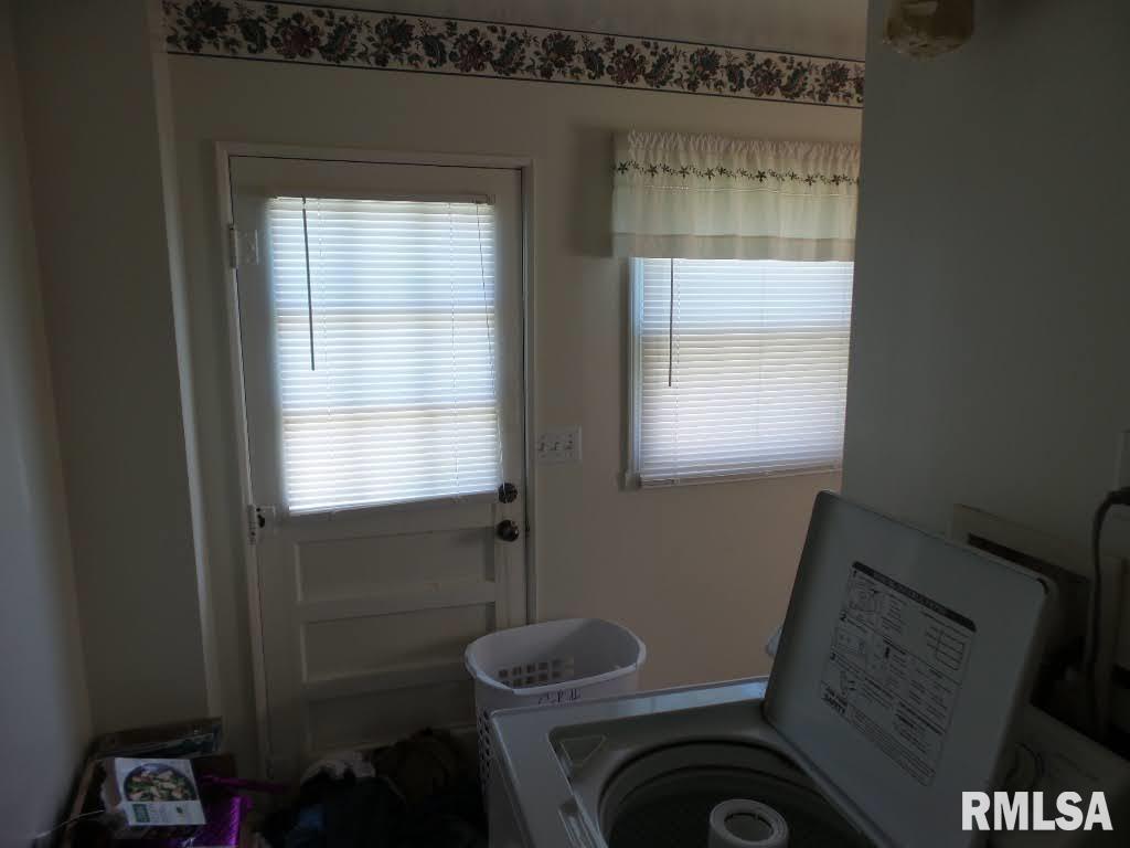 4604 North Sheridan Road Peoria, IL 61614 - Photo 18 of 39 Gallery Image 18