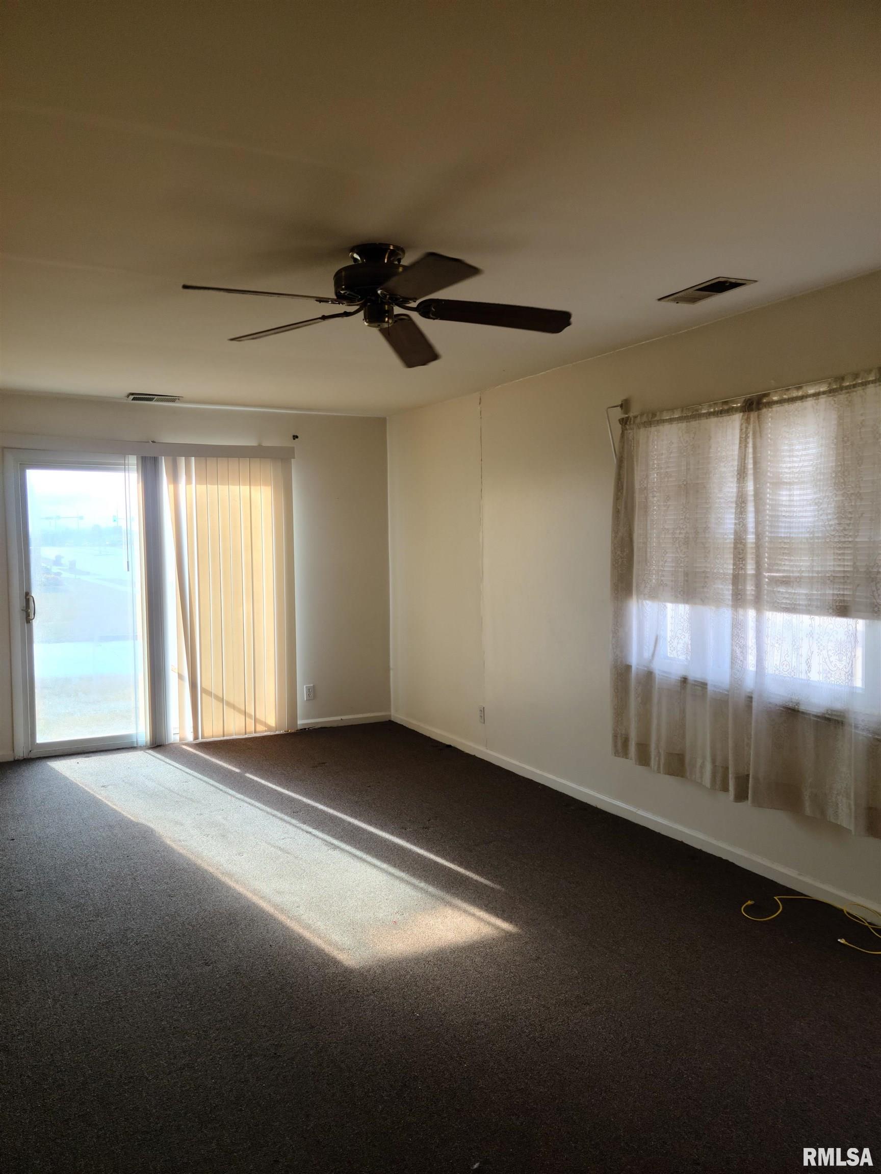 4604 North Sheridan Road Peoria, IL 61614 - Photo 28 of 39 Gallery Image 28