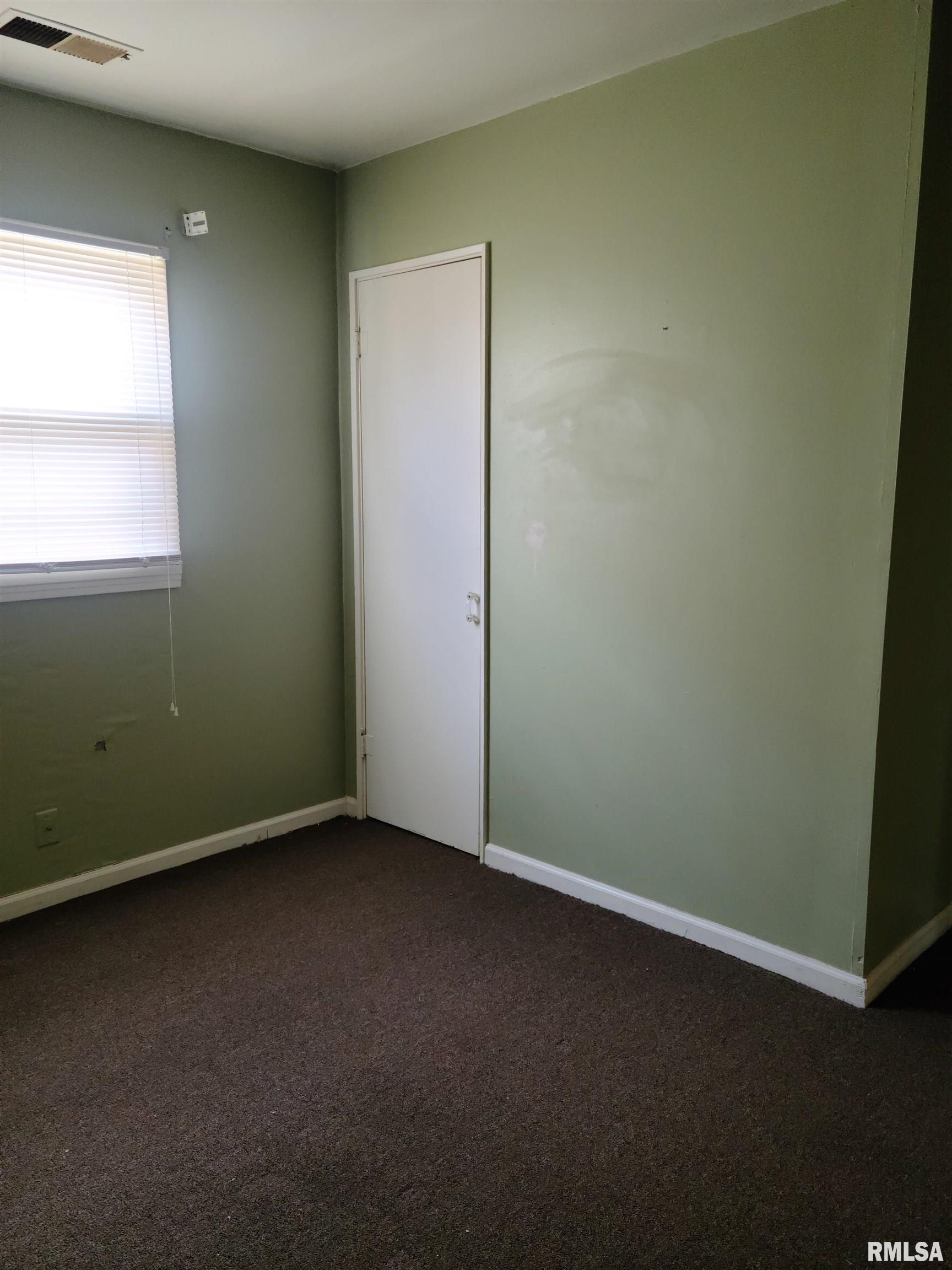 4604 North Sheridan Road Peoria, IL 61614 - Photo 31 of 39 Gallery Image 31