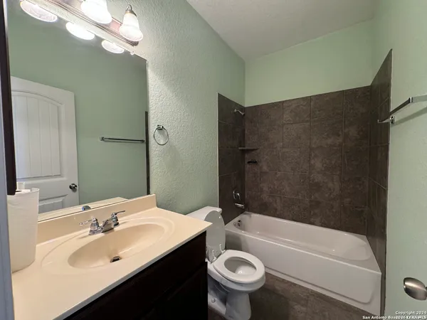 $1,700 | 9634 Legislation Drive, Converse, TX 78109