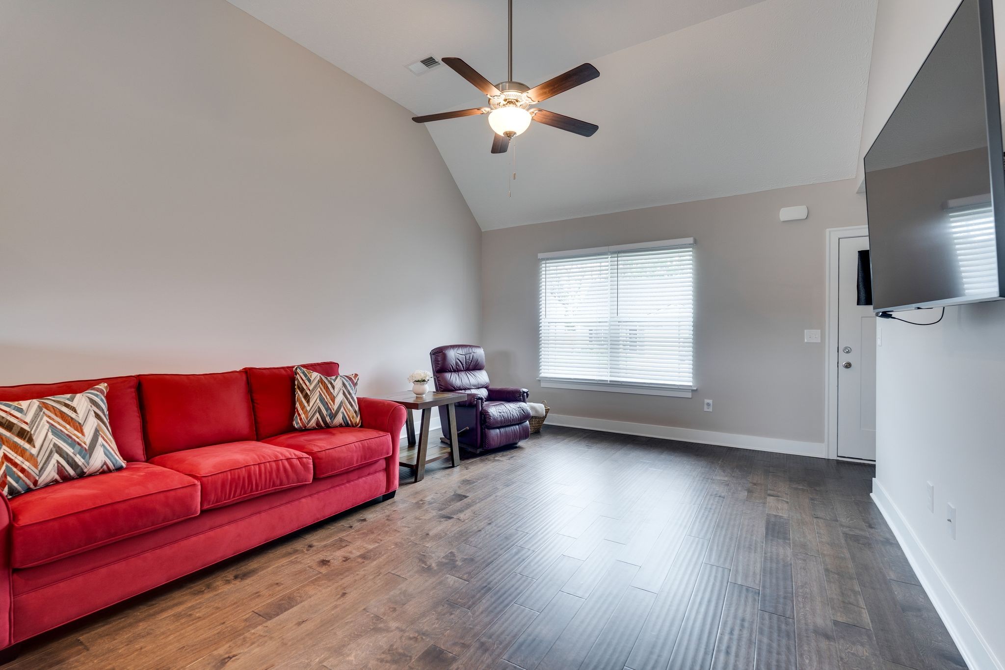 2326 Red Barn Road Christiana, TN 37037 - Photo 8 of 33 Gallery Image 8