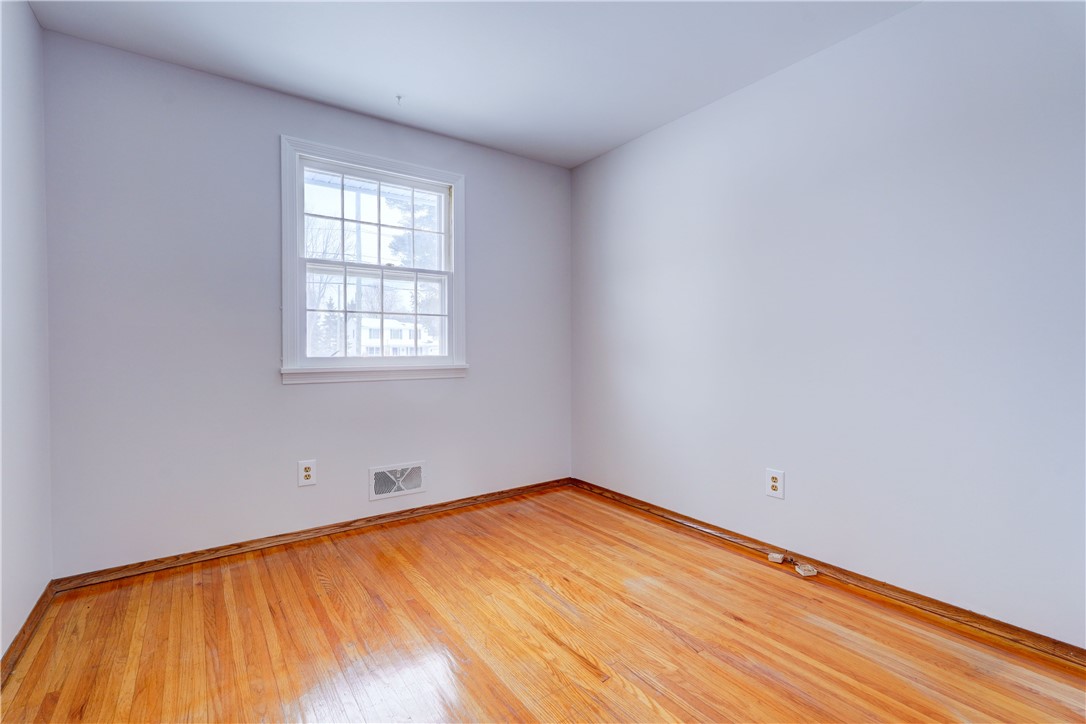 319 Mill Road Greece, NY 14626 - Photo 17 of 41