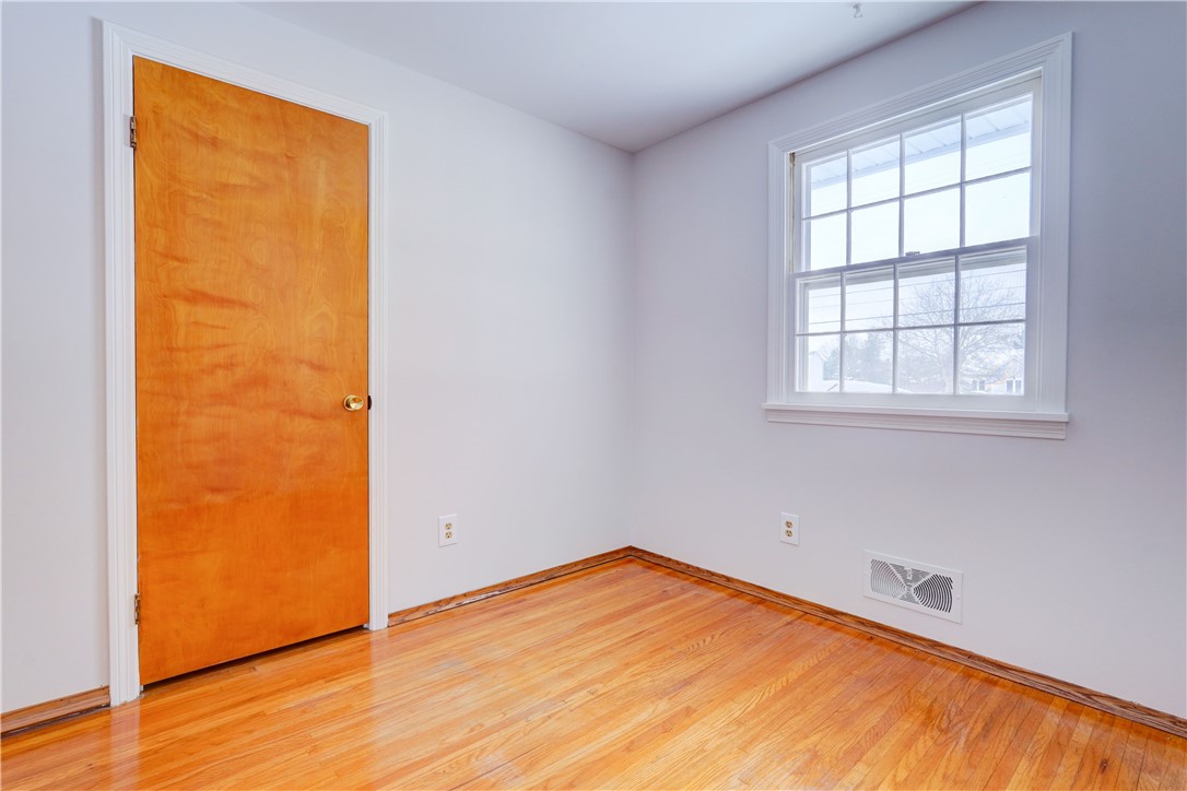 319 Mill Road Greece, NY 14626 - Photo 18 of 41