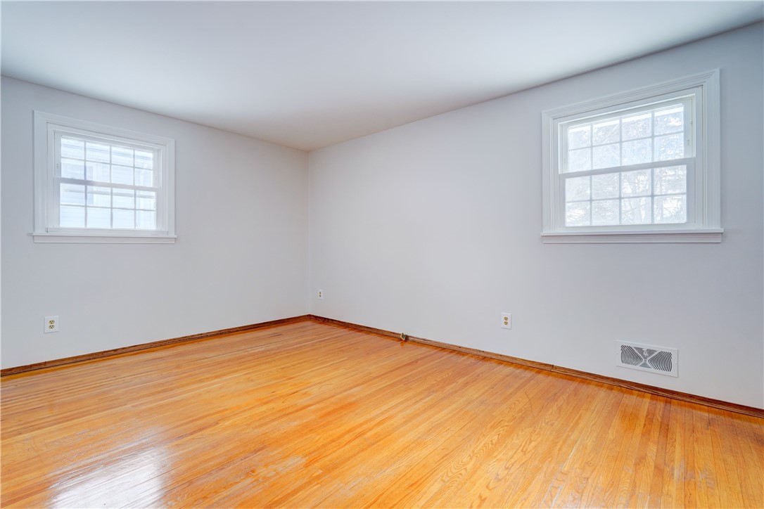 319 Mill Road Greece, NY 14626 - Photo 19 of 41