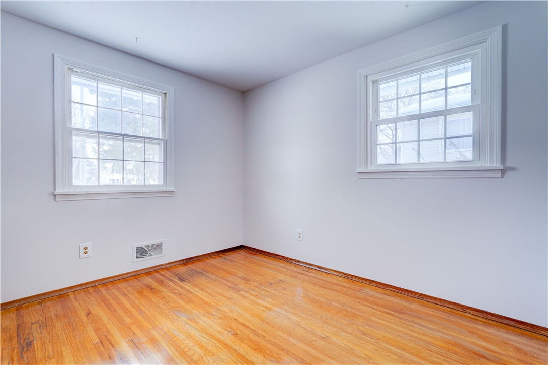 319 Mill Road Greece, NY 14626 - Photo 21 of 41