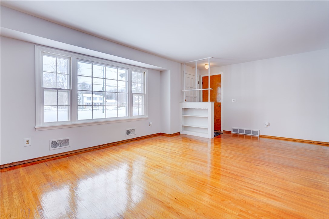 319 Mill Road Greece, NY 14626 - Photo 6 of 41