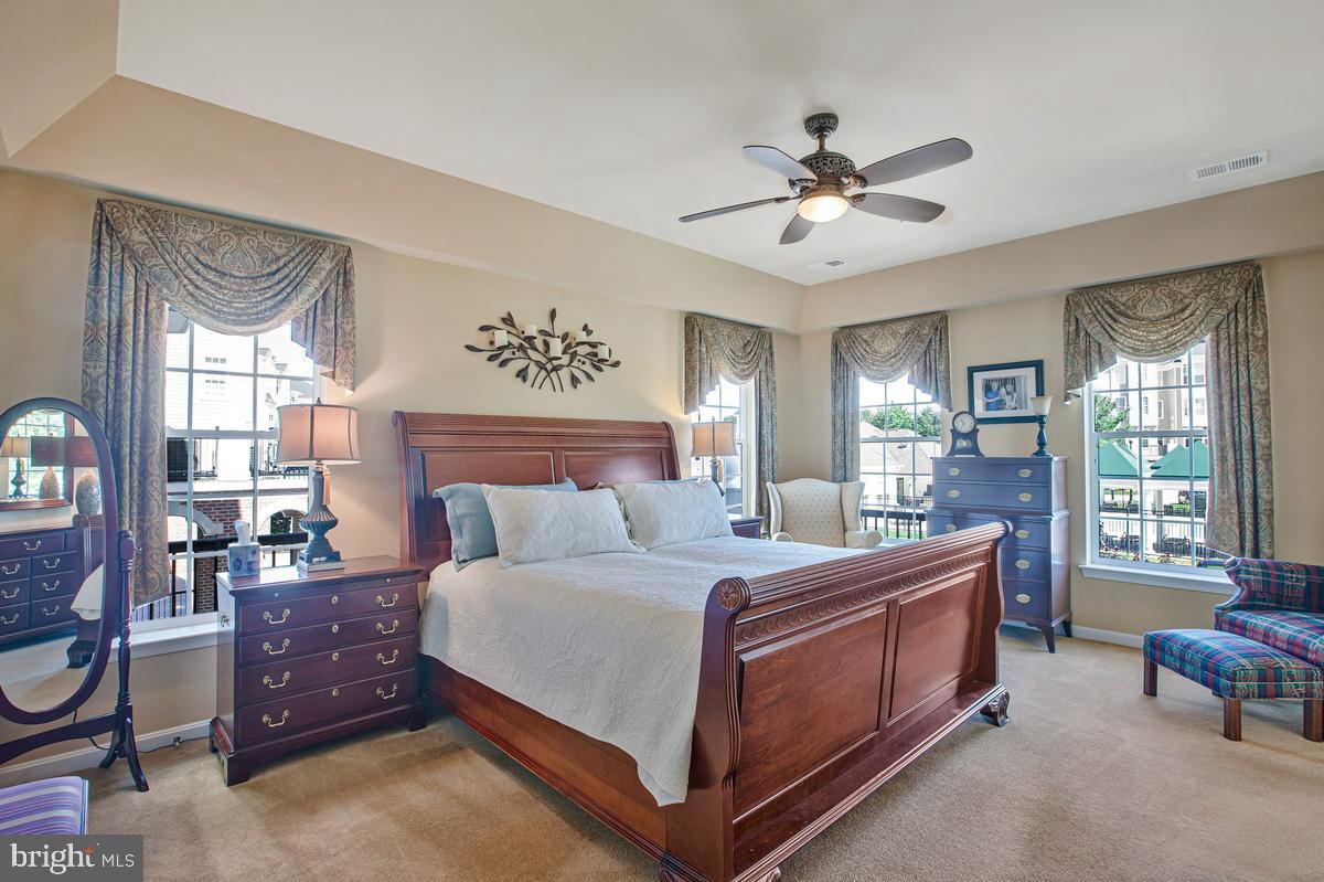 7315 Brookview Road, Unit 207 Elkridge, MD 21075 - Photo 19 of 51 Primary Bedroom