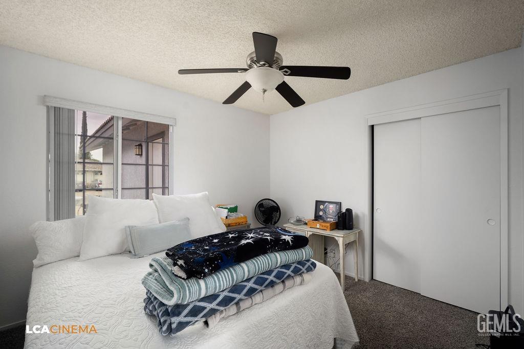 Undisclosed Address Delano, CA 93215 - Photo 21 of 35 a bedroom with a bed and window
