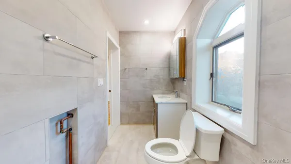 $5,800 | 90-09 68th Avenue | Forest Hills