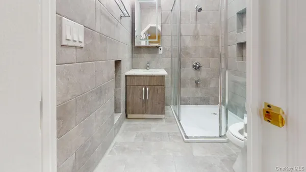 $5,800 | 90-09 68th Avenue | Forest Hills