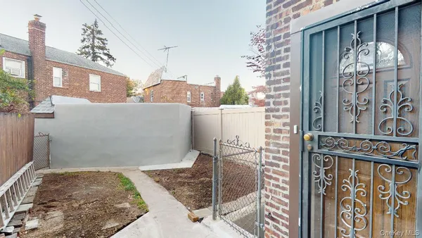 $5,800 | 90-09 68th Avenue | Forest Hills