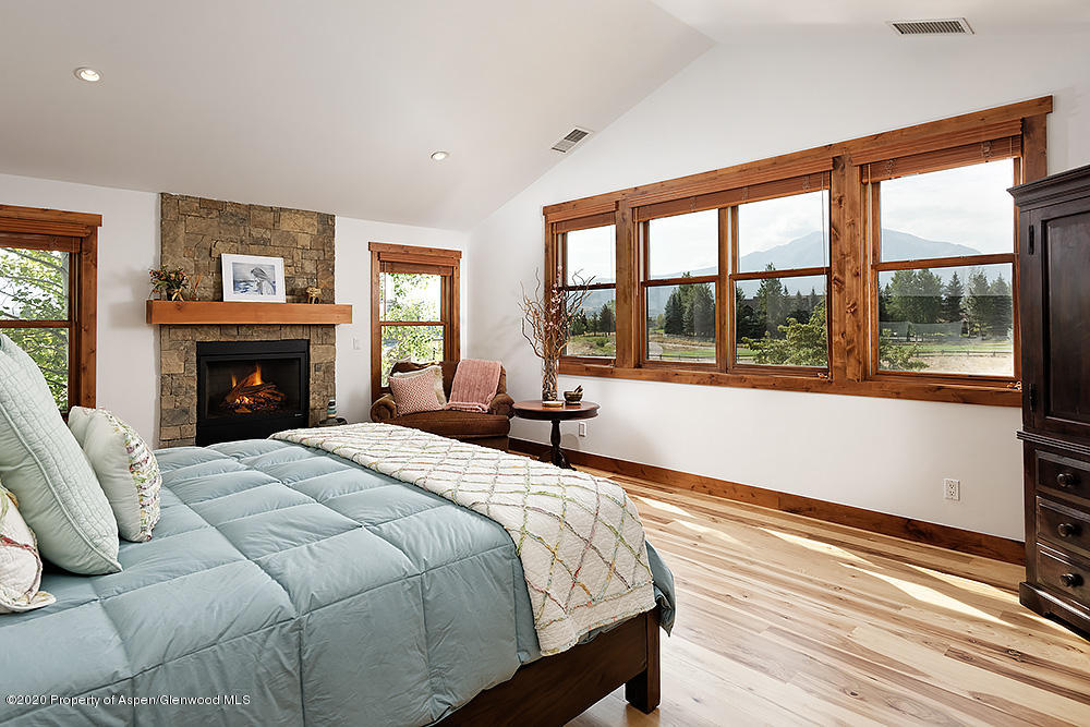 604 Perry Ridge Carbondale, CO 81623 - Photo 8 of 29 master with sopris views