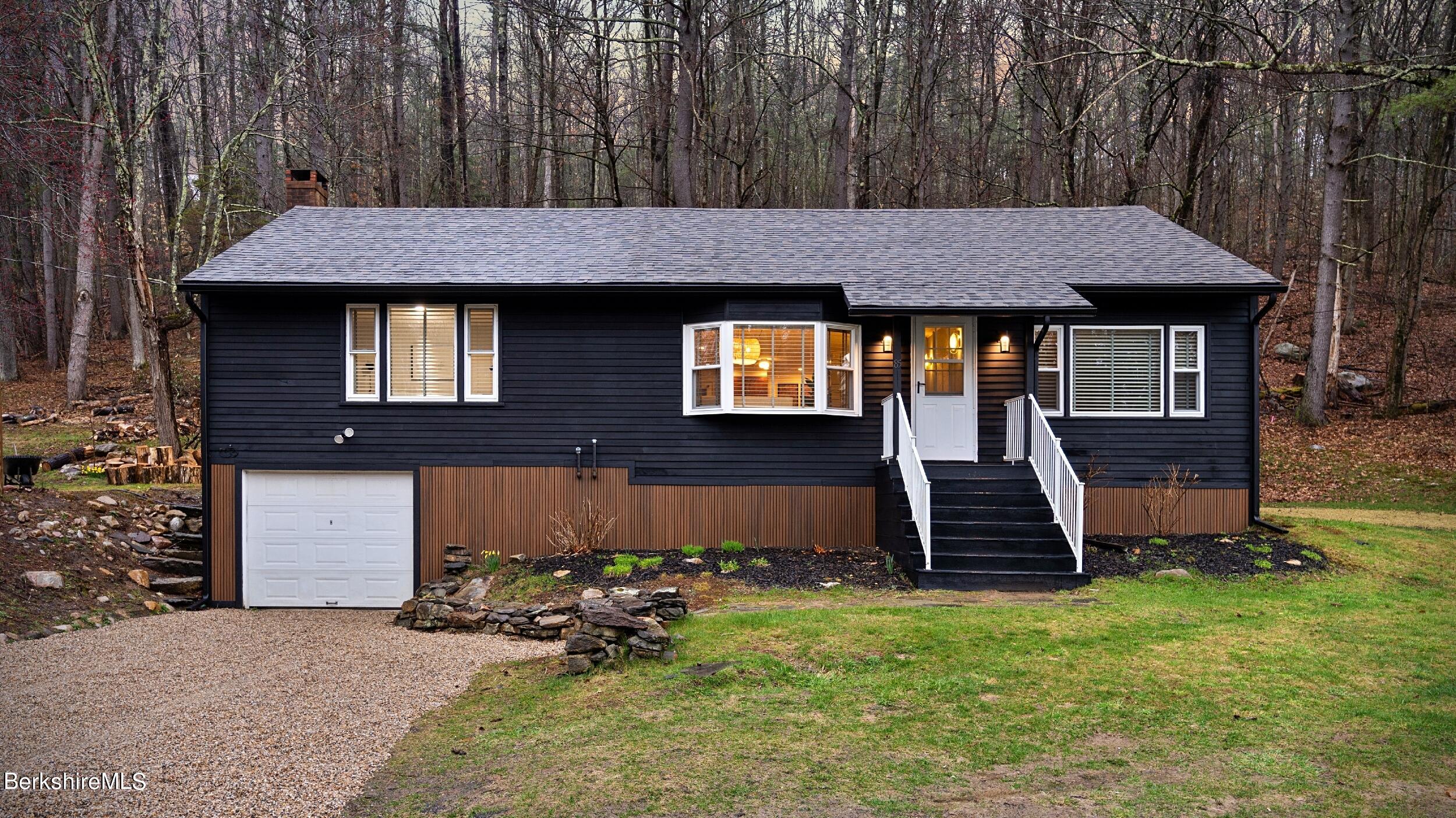 85 Pixley Road Monterey, MA 01230 - Photo 2 of 26 LRDSC04418