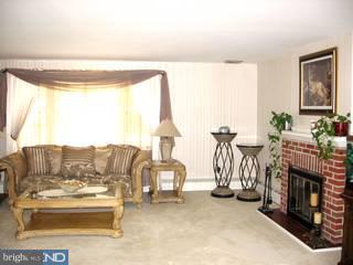 1707 Harris Road Glenside, PA 19038 - Photo 3 of 6 Gallery Image 3