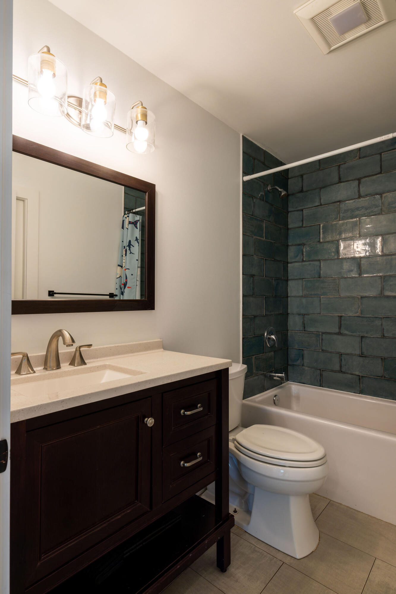 19298 Gulfstream Drive Jupiter, FL 33469 - Photo 45 of 73 Bathroom