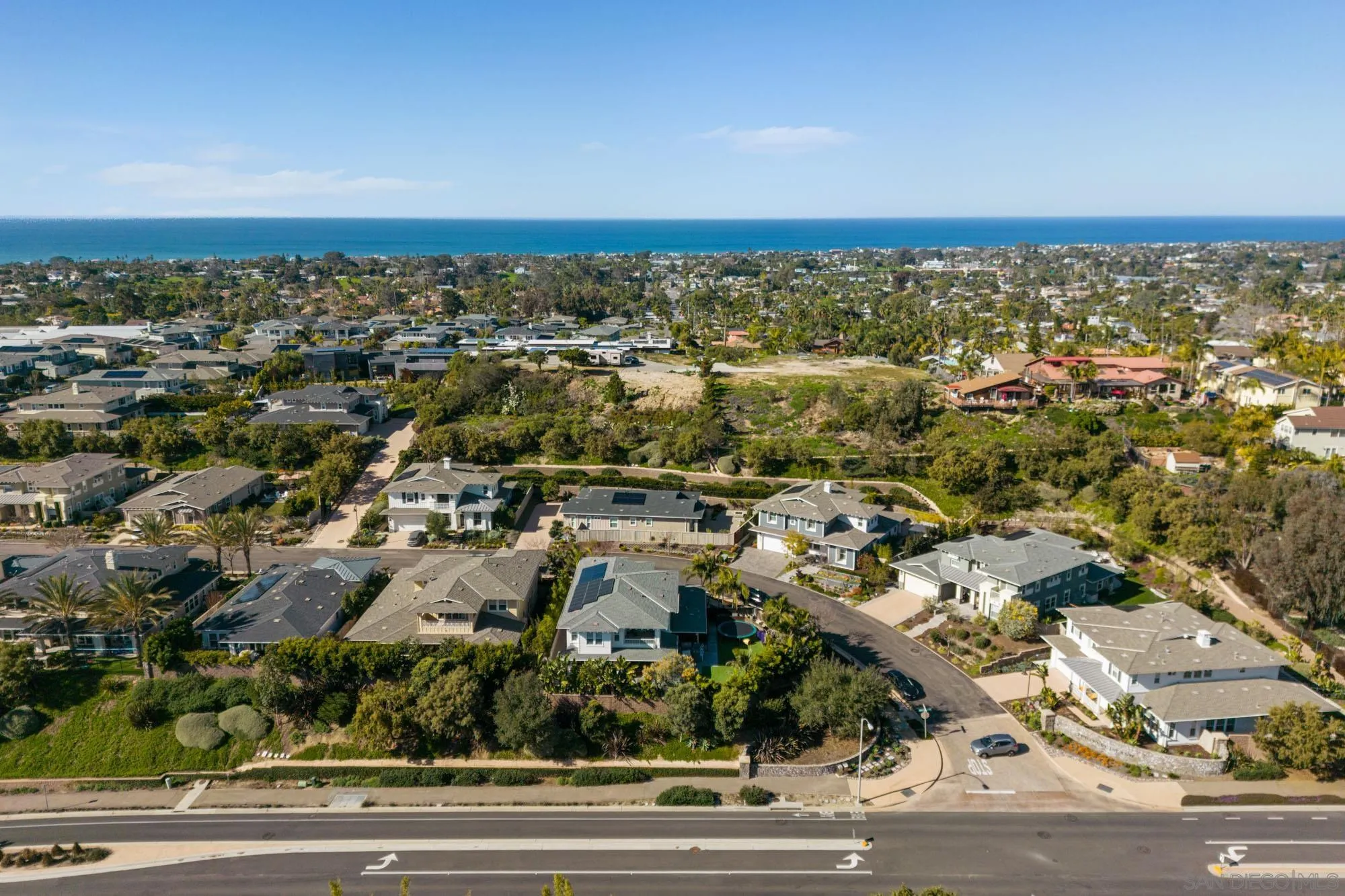 833 Channel Island Drive Encinitas, CA 92024 - Photo 36 of 38 an aerial view of a city