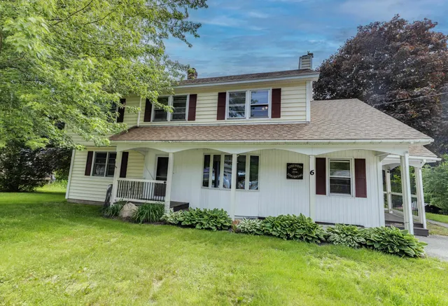 $459,000 | 6 Goodbout Road, Lincoln, NH 03251