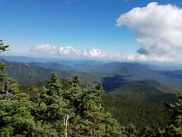 $459,000 | 6 Goodbout Road, Lincoln, NH 03251