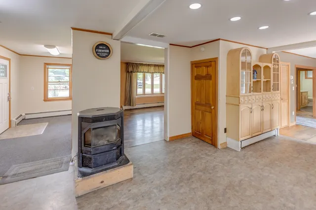 $459,000 | 6 Goodbout Road, Lincoln, NH 03251