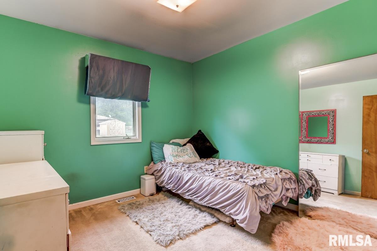 216 Astoria Road Springfield, IL 62704 - Photo 12 of 40