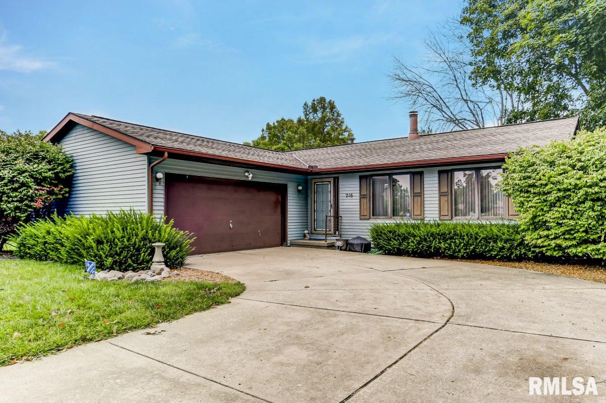 216 Astoria Road Springfield, IL 62704 - Photo 2 of 40