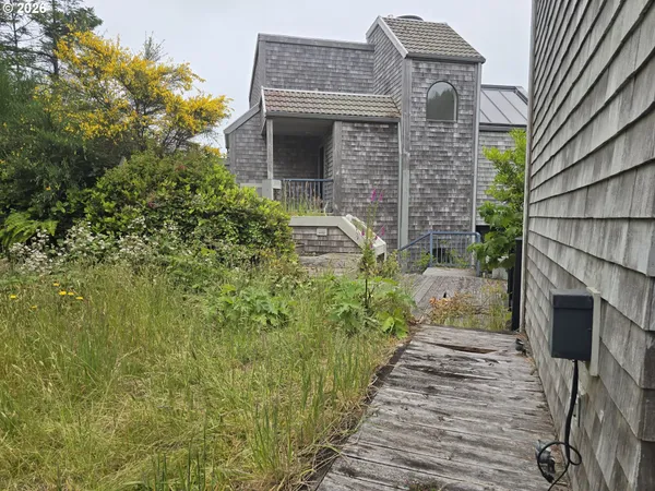 $450,000 | 4240 Knoll Terrace, Neskowin, OR 97149