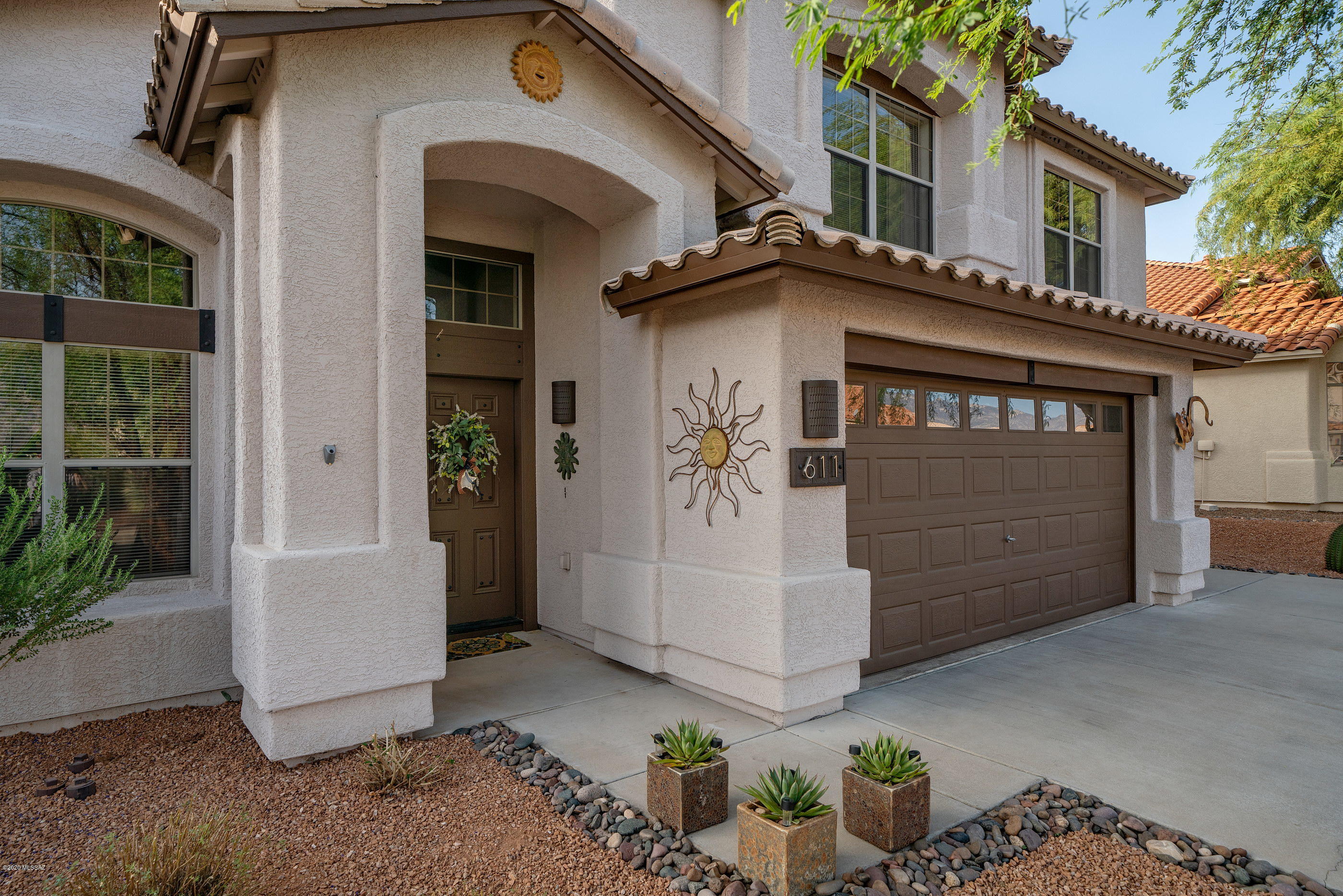 611 Bridal Veil Falls Road Tucson, AZ 85755 - Photo 3 of 37