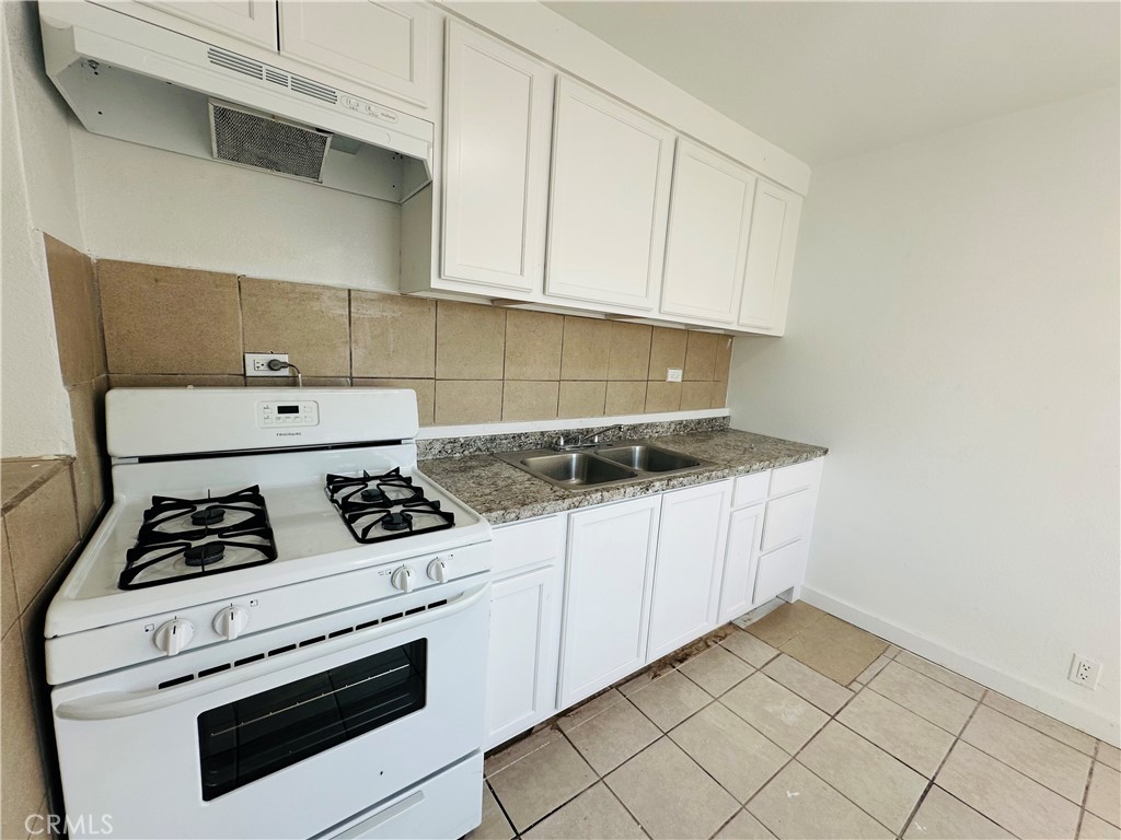 35007 Cedar Road Barstow, CA 92311 - Photo 14 of 29