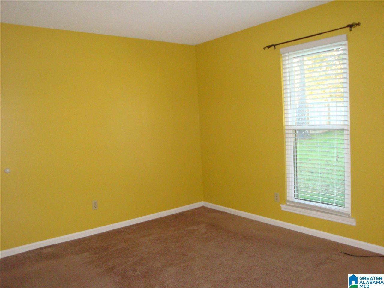 111 Colonial Circle Clanton, AL 35045 - Photo 11 of 19