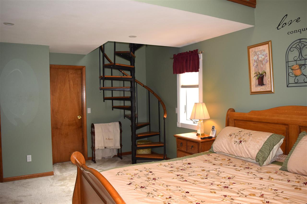 199 Wheel Wright Road Hampstead, NH 03841 - Photo 20 of 35