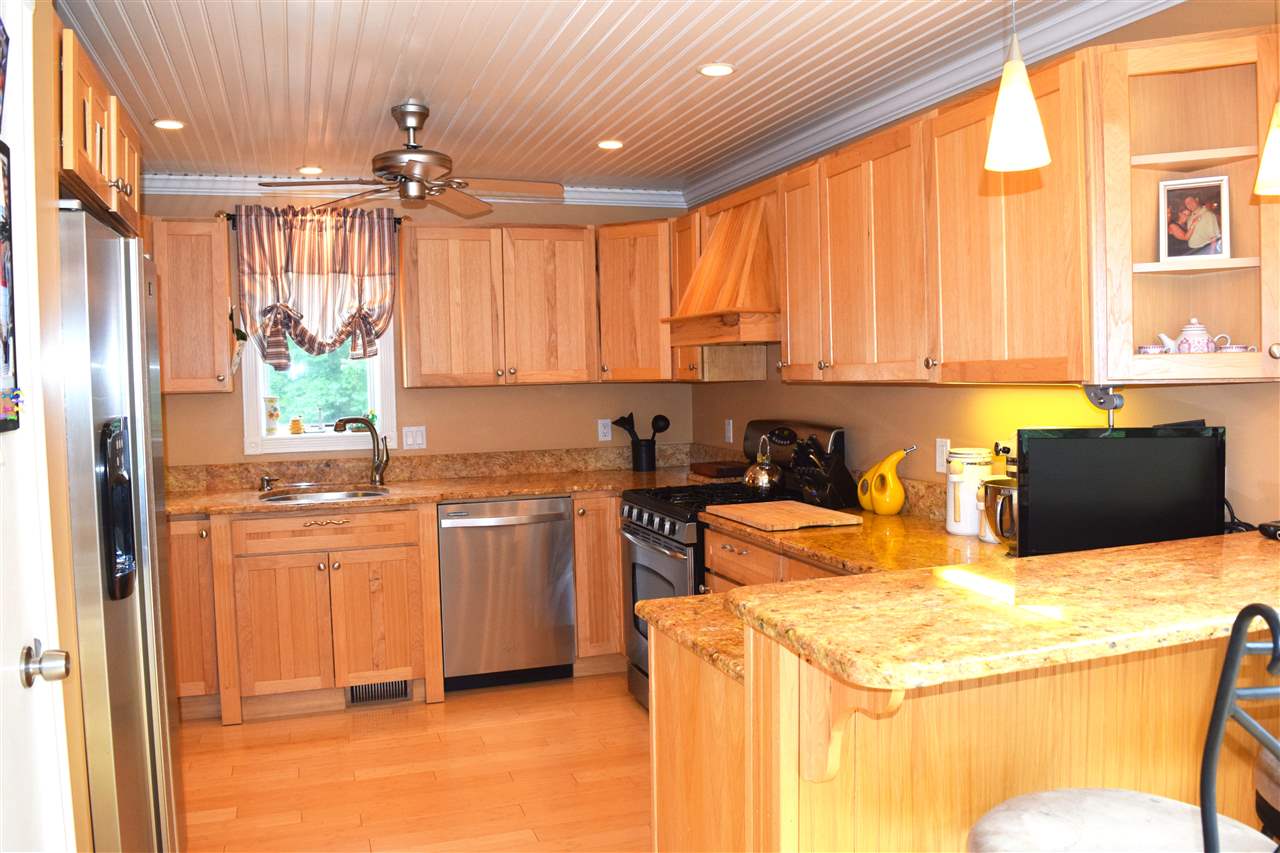 199 Wheel Wright Road Hampstead, NH 03841 - Photo 6 of 35