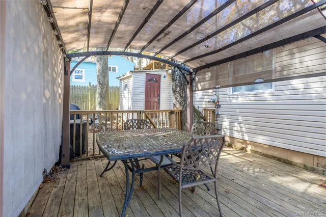 $165,000 | 17 Schooner Lane, Baiting Hollow, NY 11933