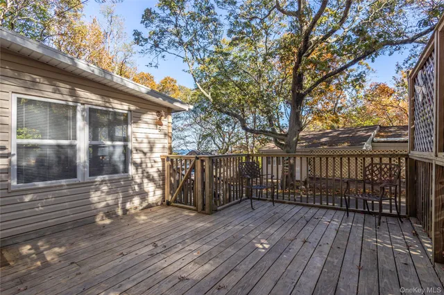 $165,000 | 17 Schooner Lane, Baiting Hollow, NY 11933