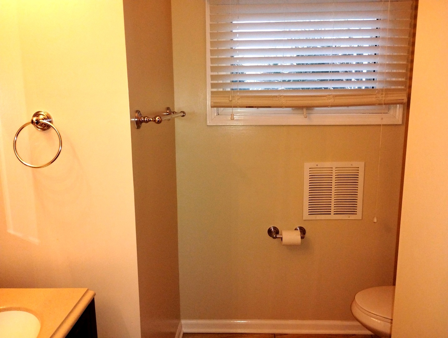 371 South Edison Avenue Elgin, IL 60123 - Photo 22 of 32