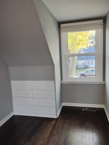 $329,900 | 371 South Edison Avenue, Elgin, IL 60123