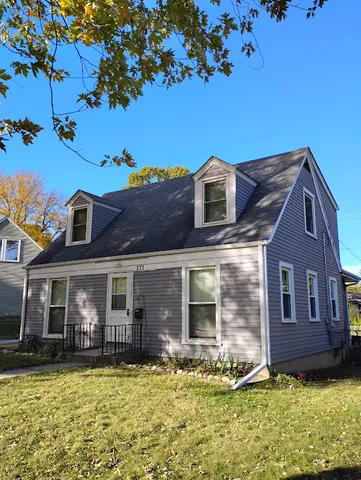 $329,900 | 371 South Edison Avenue, Elgin, IL 60123