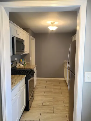 $329,900 | 371 South Edison Avenue, Elgin, IL 60123