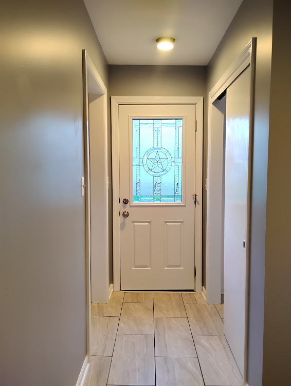 371 South Edison Avenue Elgin, IL 60123 - Photo 9 of 32